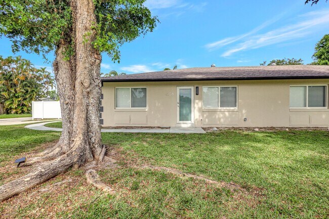 Building Photo - 4278 Gulfstream Rd