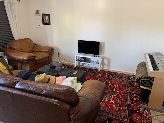 Building Photo - 1B/1B Pet Friendly Apartment South of BYU