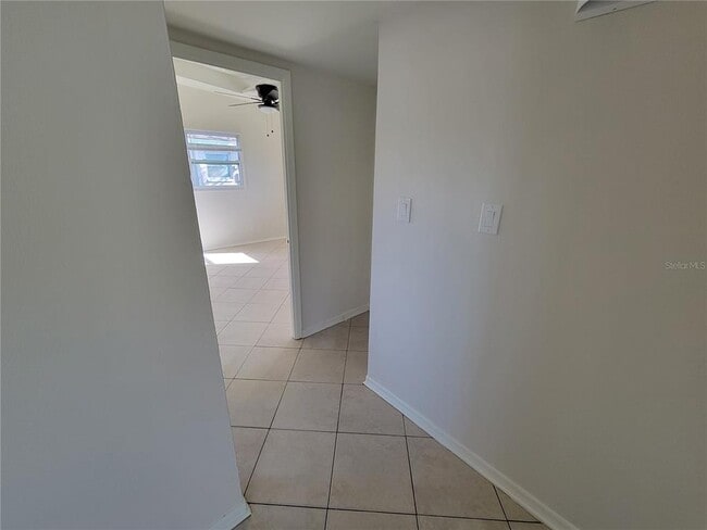 Building Photo - 1212 Windermere Way