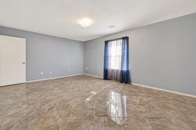 Building Photo - 17319 Lobo Trail