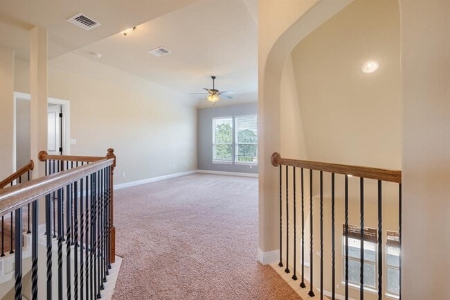 Building Photo - 2921 Desert Candle Dr