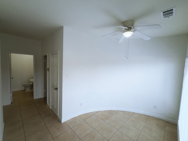 Building Photo - 11854 Taylorcrest Rd