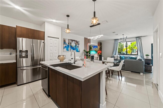 Building Photo - 4741 NW 84th Ave