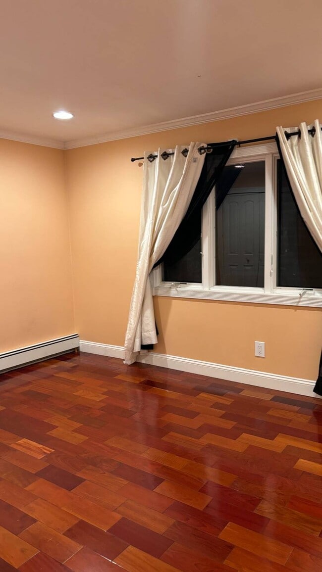 Building Photo - 89 Cedar St