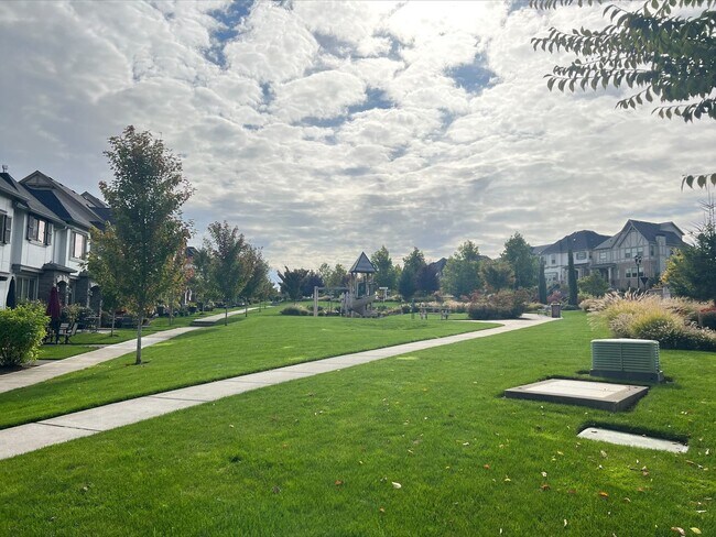 Building Photo - 28609 SW Villebois Dr N