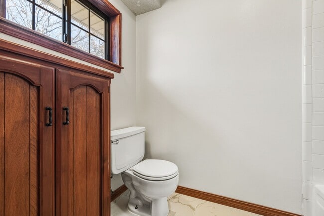 Building Photo - Beautiful 3 Bed / 2 Bath Home in Fort Smith (0.73 Acre Lot)