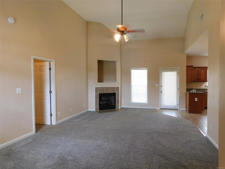 Building Photo - 601 Stirling Ridge
