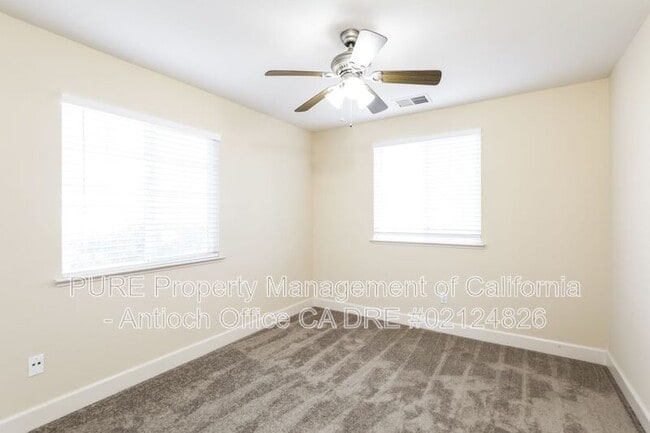 Building Photo - 5208 Rainwood Way