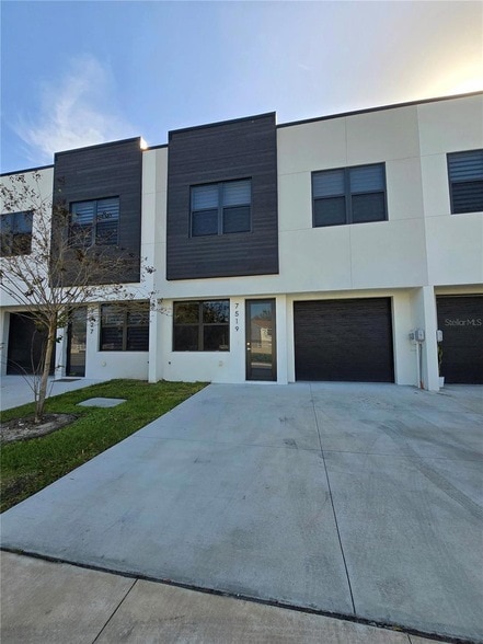 Building Photo - 7583 Gesualdo Ct