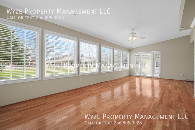 Building Photo - 2202 Manchester Cir SW