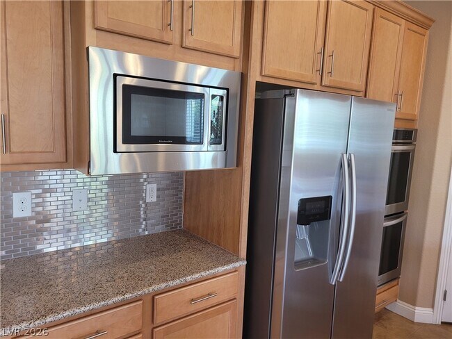 Building Photo - 10268 Cool Mist St