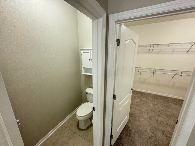 Building Photo - $300 off of a month of rent!! Experience the Epitome of Lakeside Luxury Living — For Rent in Narc...