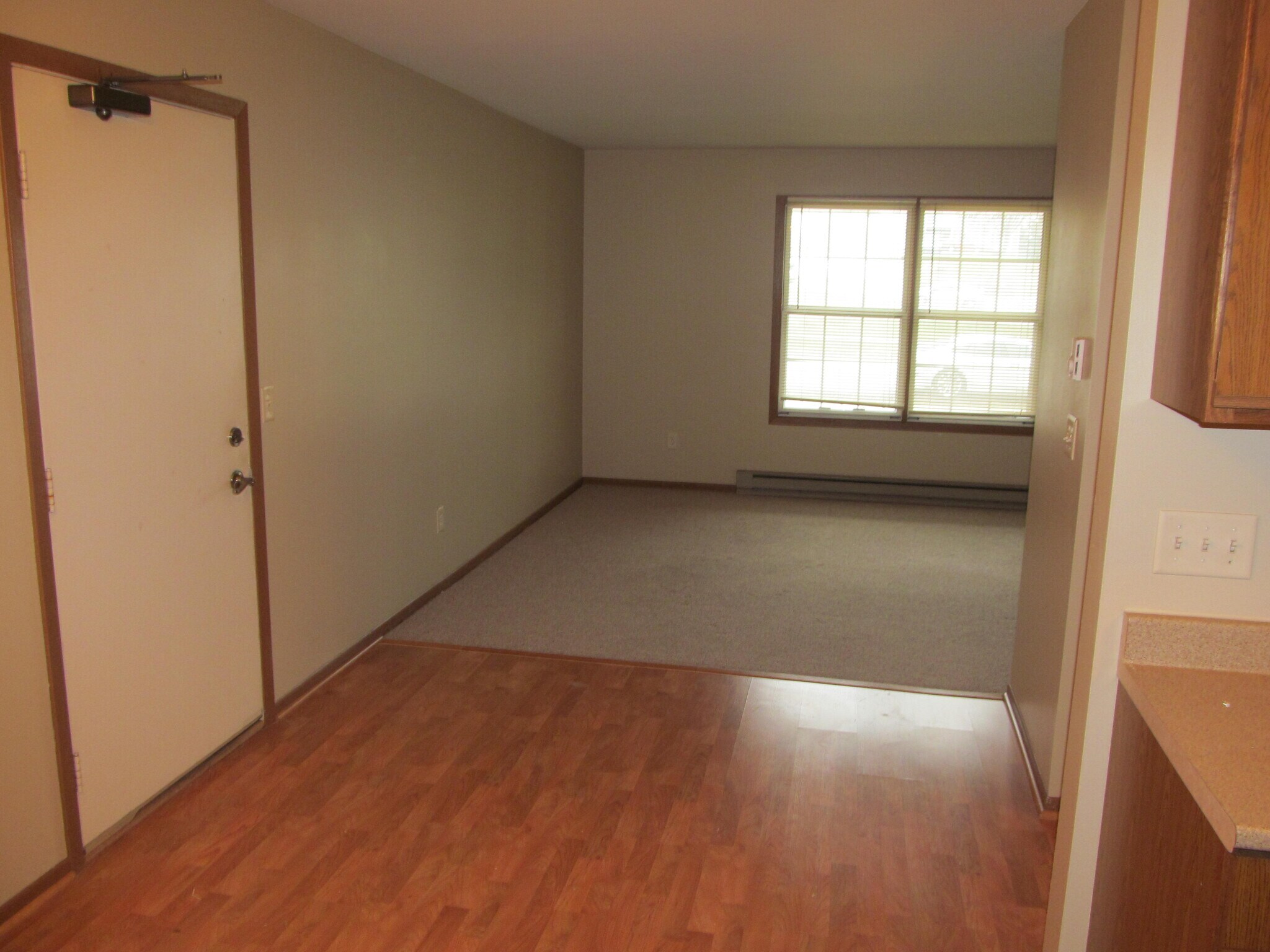 Building Photo - 2035 Sylvan Way