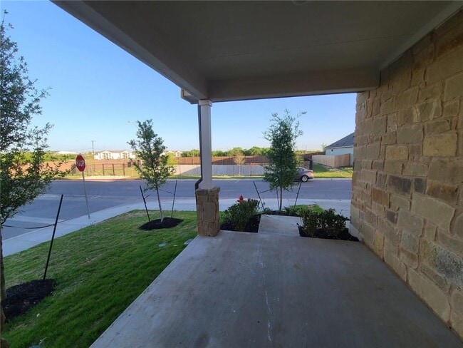 Building Photo - 3201 College Park Dr