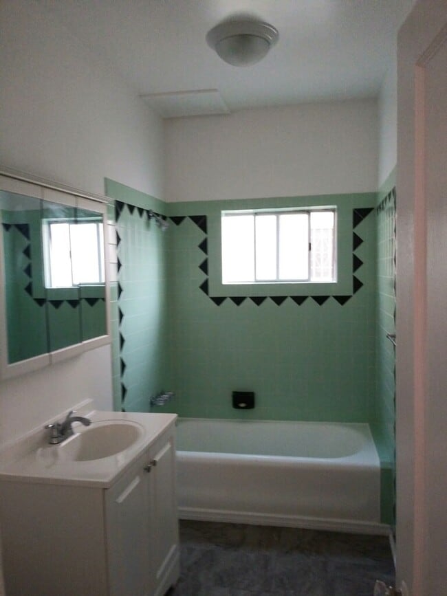Bathroom - 351 N Genesee Ave