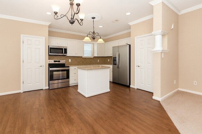 Building Photo - 405 Mc Kinney Ln