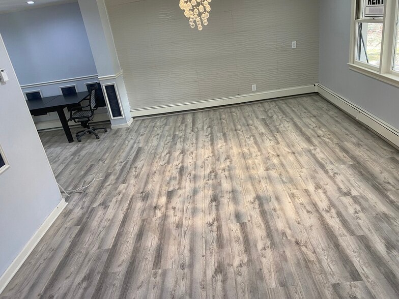 Building Photo - 107 Baker Hill Rd