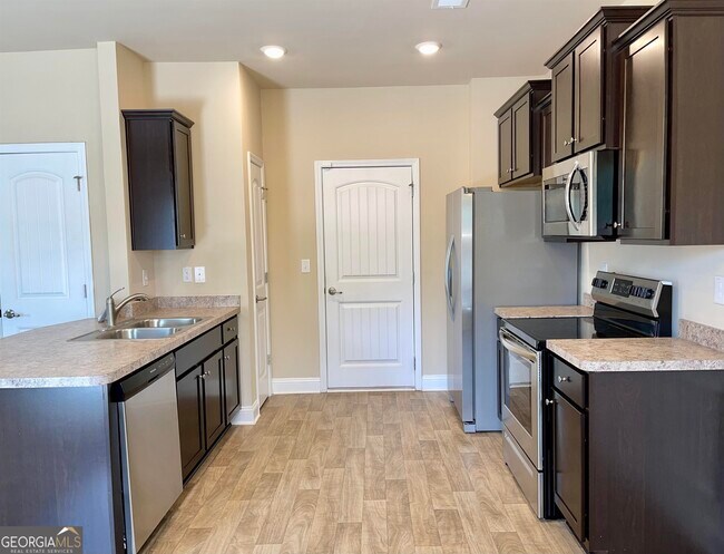 Building Photo - 2651 Lovejoy Crossing Ln