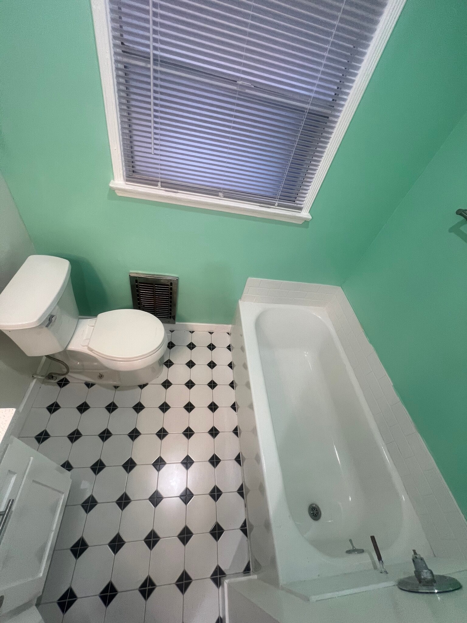 Building Photo - 4206 Leimert Blvd