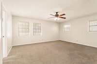 Building Photo - 1407 Key St