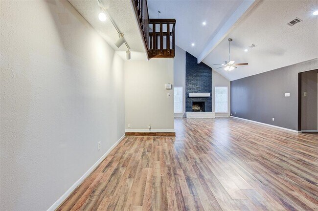 Building Photo - 1710 Bodart Ct