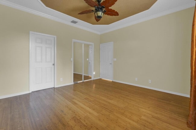 Building Photo - 10664 Royal Caribbean Cir