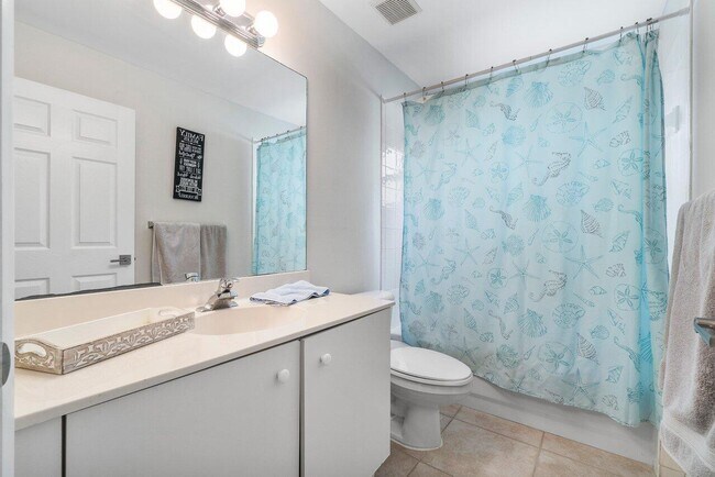 Building Photo - 2453 Country Golf Dr