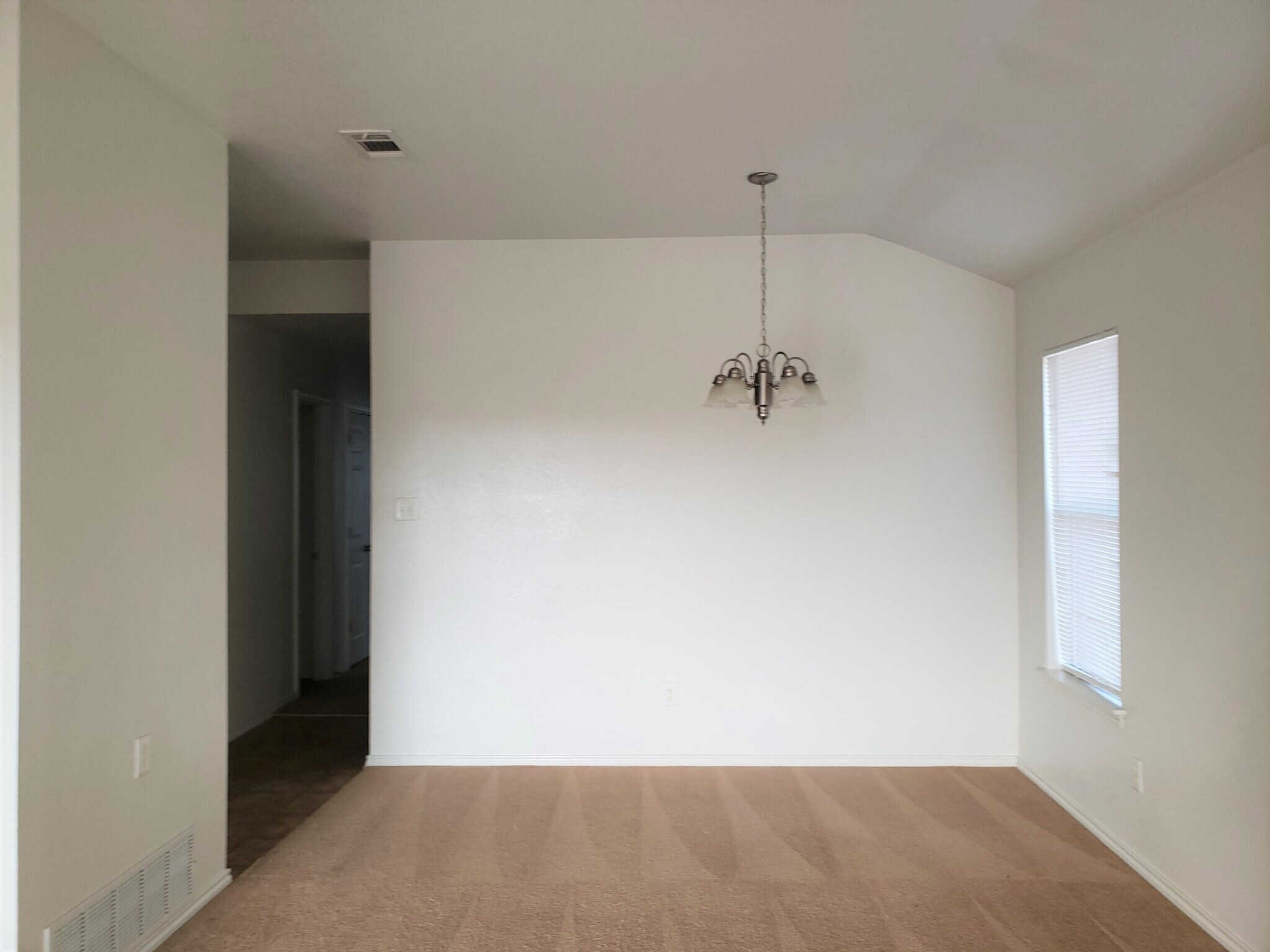 Building Photo - 2810 Ashley Dr