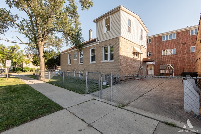 Building Photo - 2742 N 74th Ct