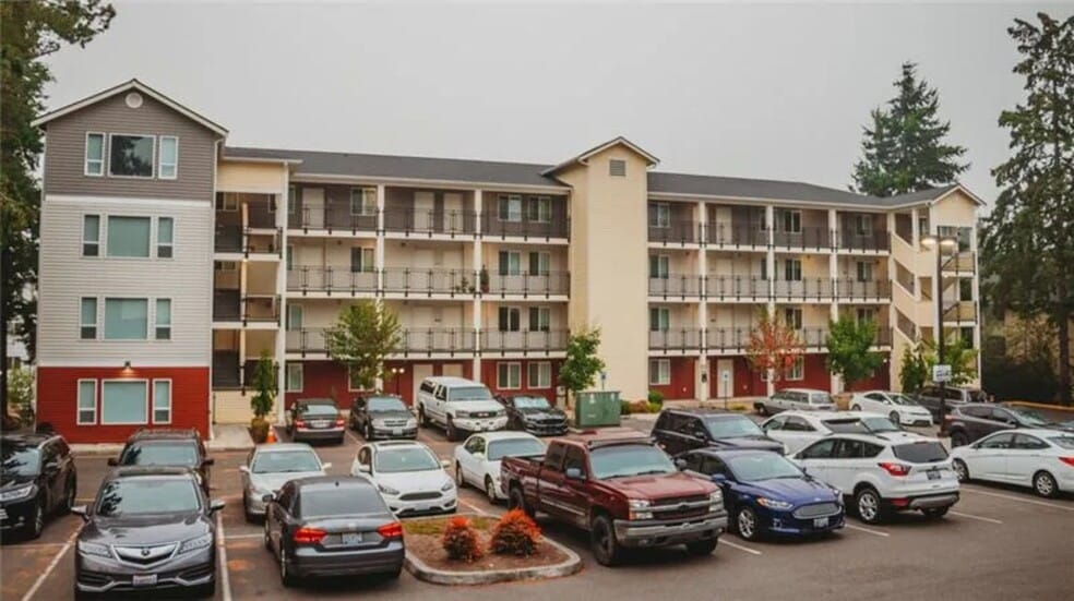 Building Photo - The Encore