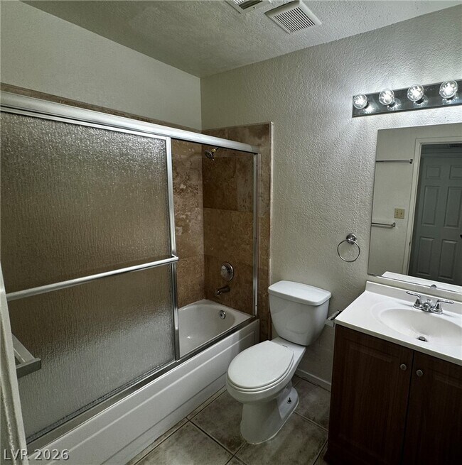 Building Photo - 5044 S Rainbow Blvd
