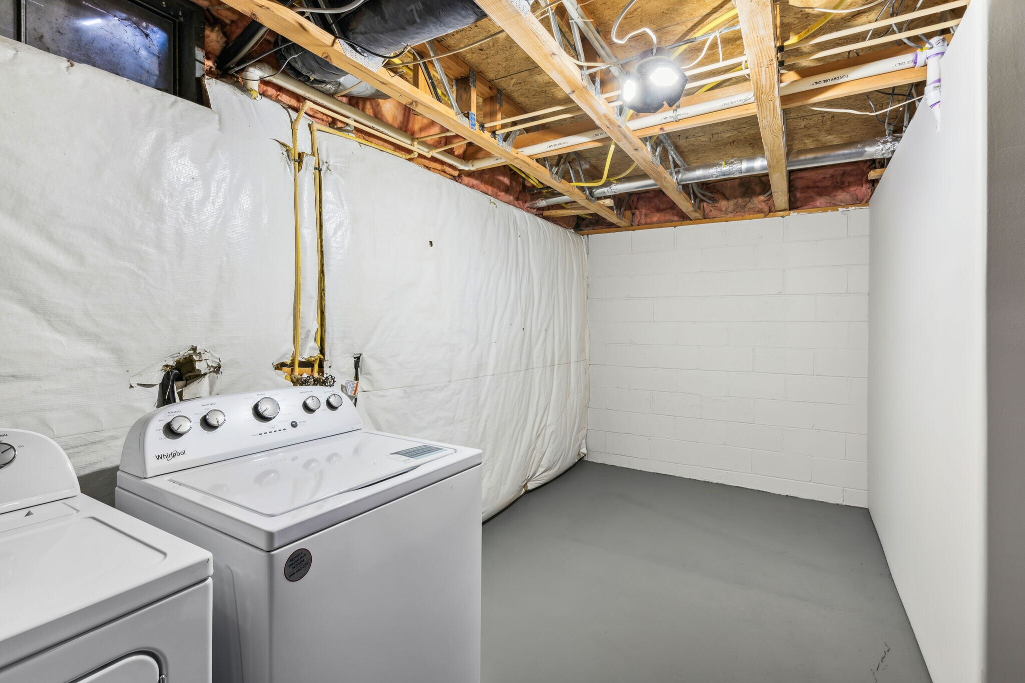 Building Photo - 1794 Bennigan Dr