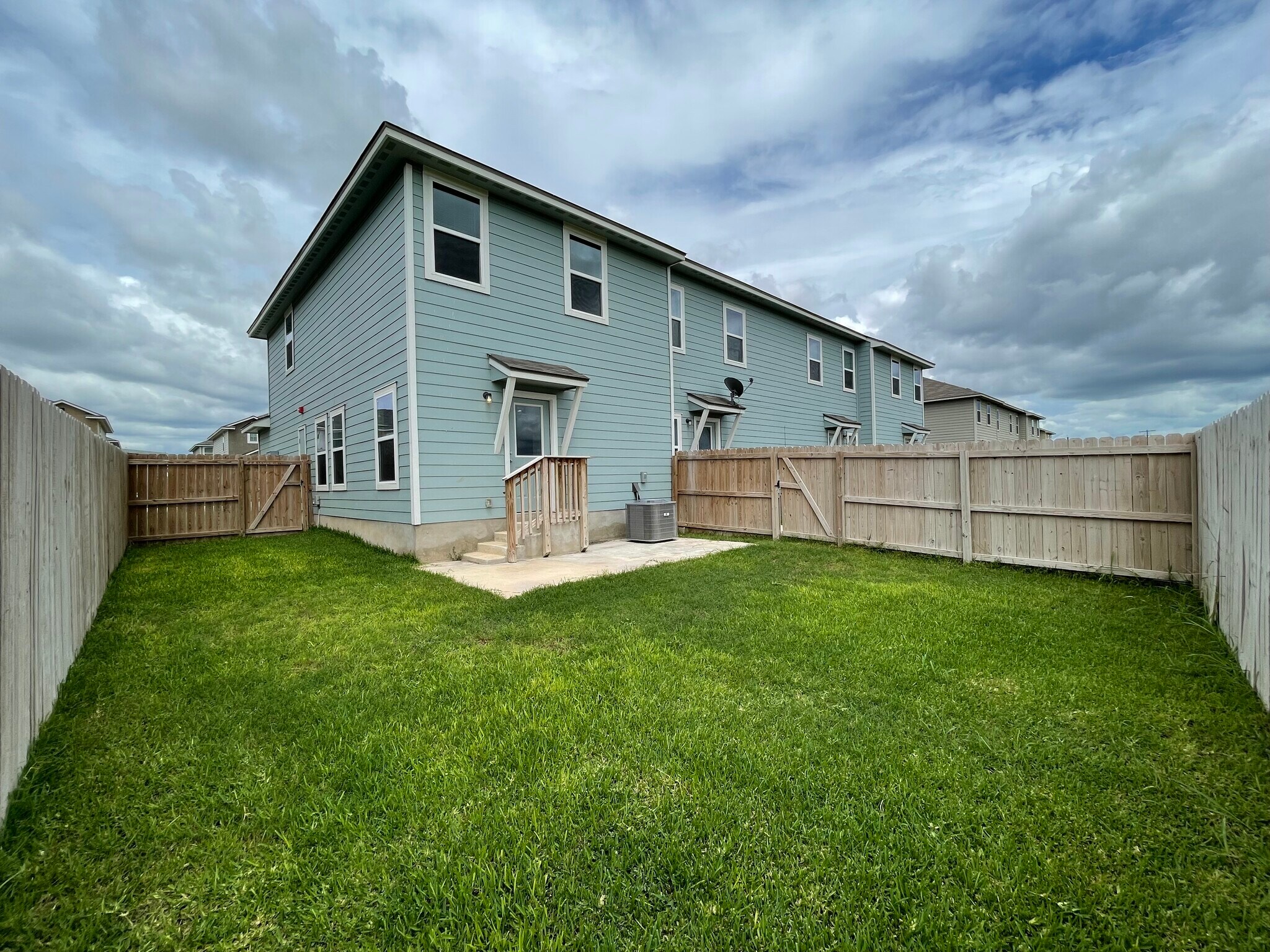 Building Photo - 16906 Spirit Brk