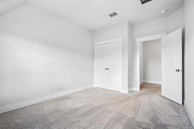 Building Photo - 7565 Reis Ln