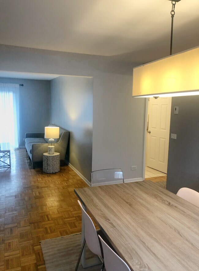 Building Photo - 6820 W Raven St