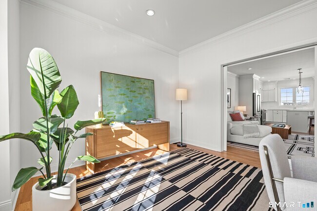 Building Photo - 35 Moorland Dr