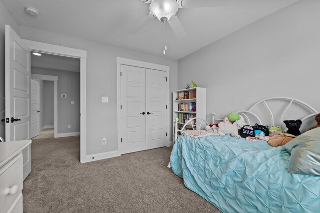 Building Photo - 130 Amelia Dr