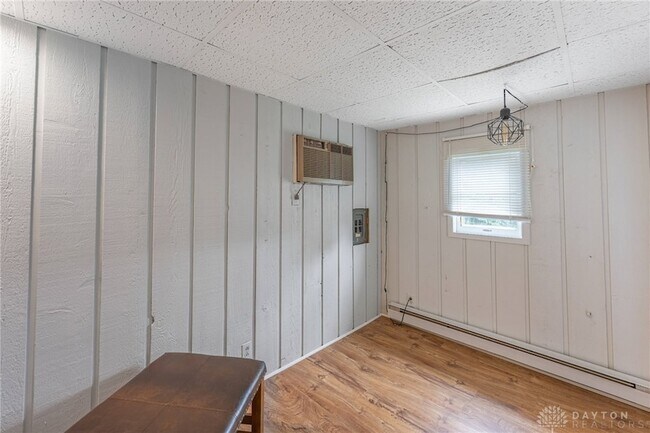Building Photo - 5276 Buckner Dr