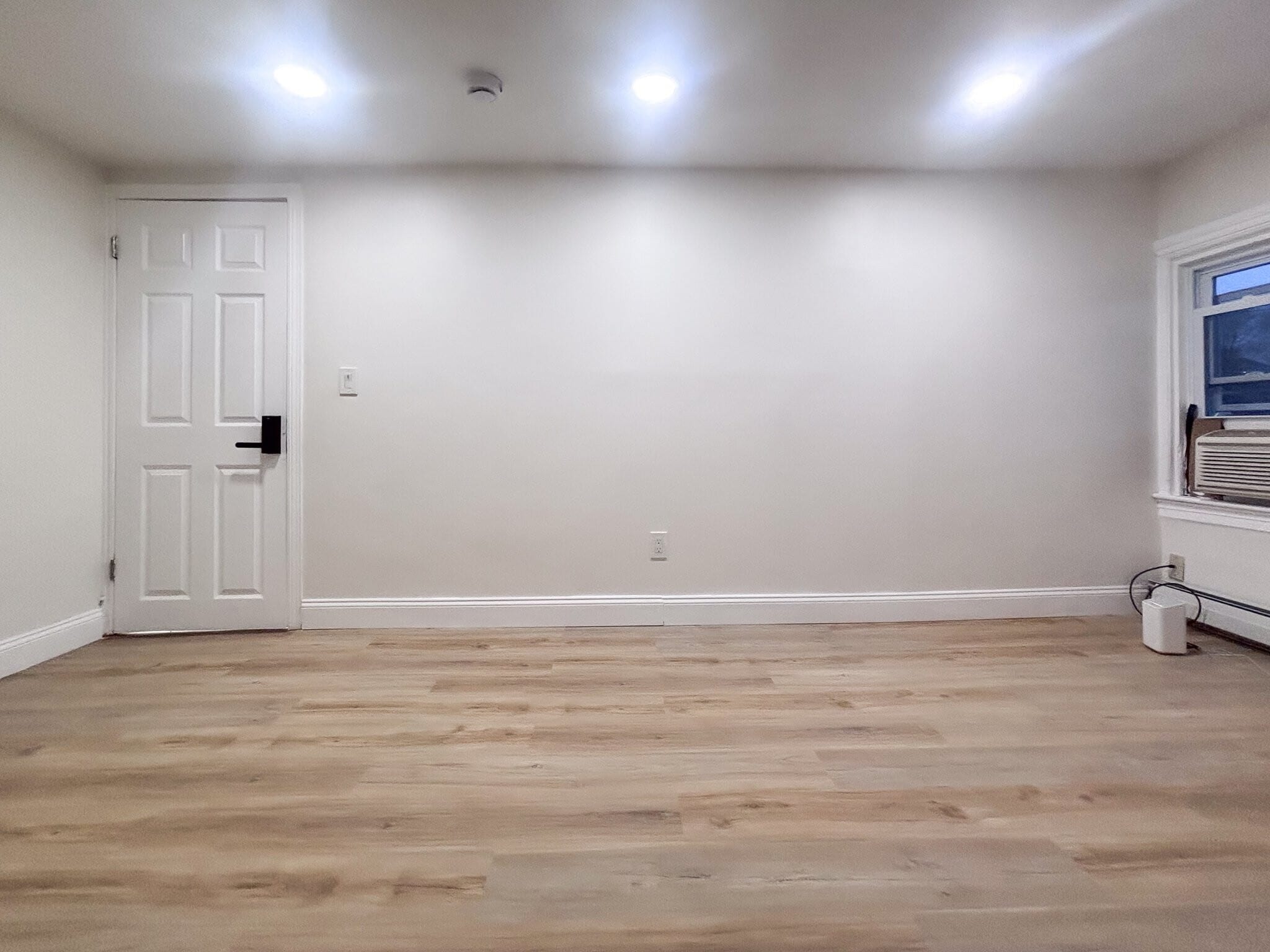 Building Photo - 38 Judith St