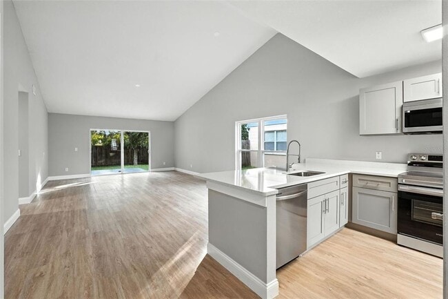 Building Photo - 427 Chicago Woods Cir