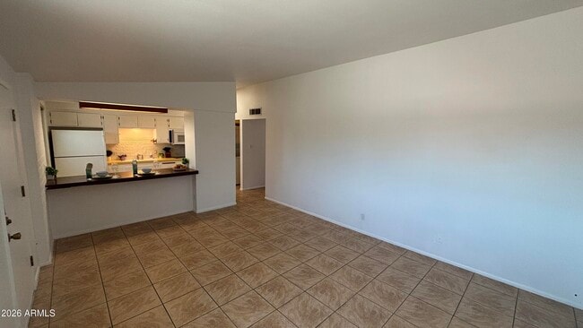 Building Photo - 10370 W Oakmont Dr