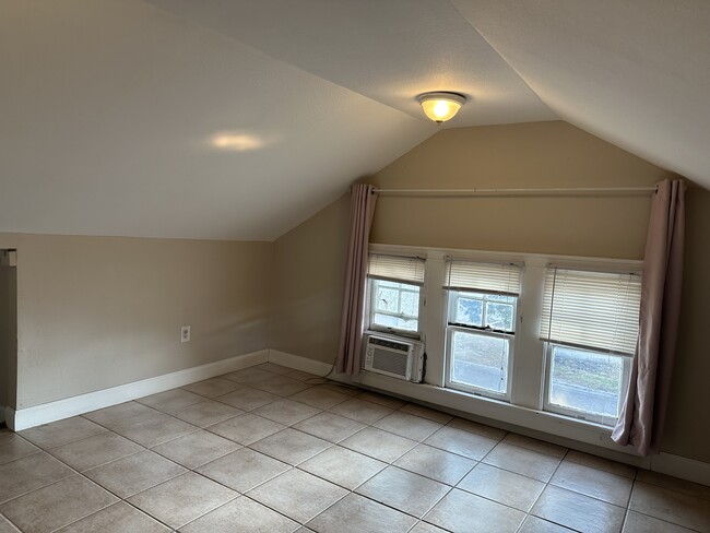 Bedroom 2 - 2003 Franklin Avenue