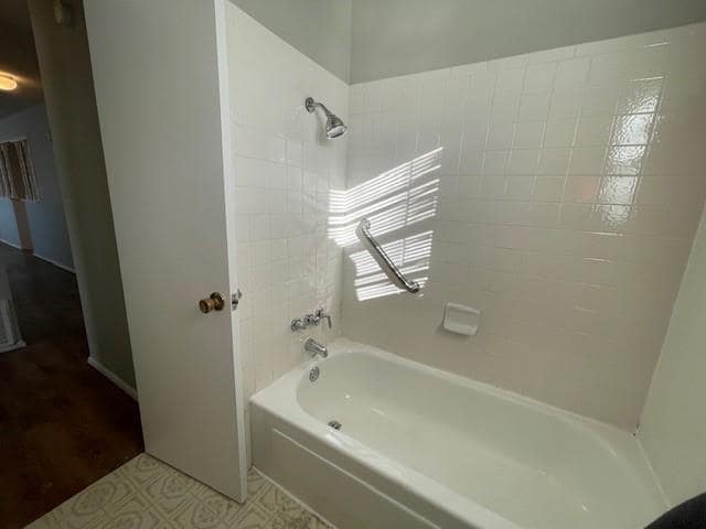 Building Photo - 913 S 10th St