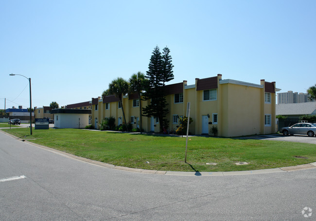 Building Photo - Cascade Apartments & Townhomes