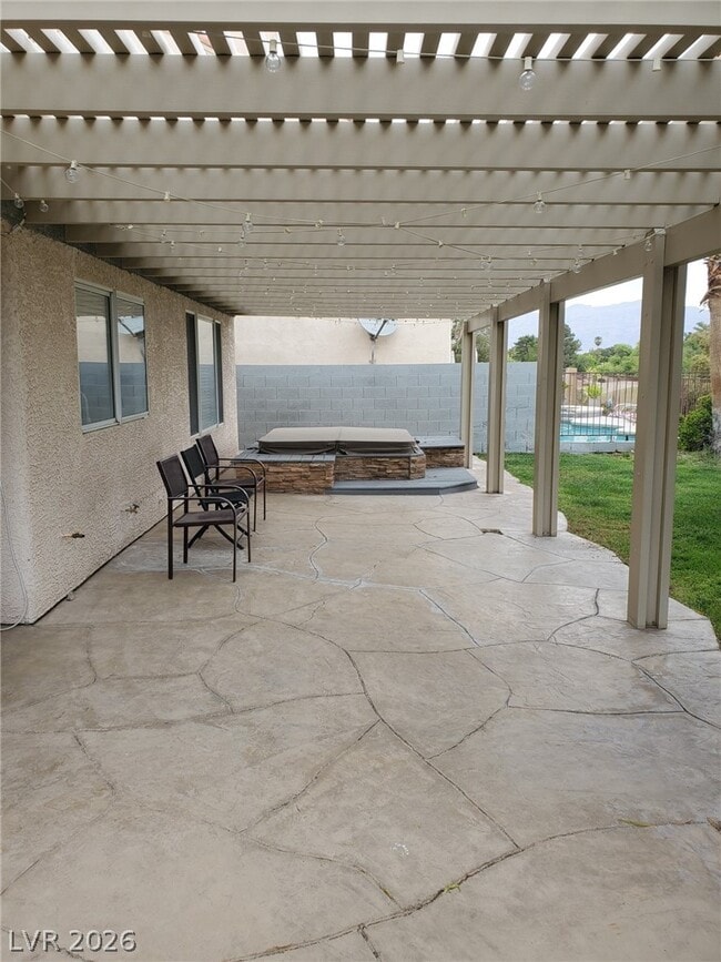 Building Photo - 5432 Royal Vista Ln