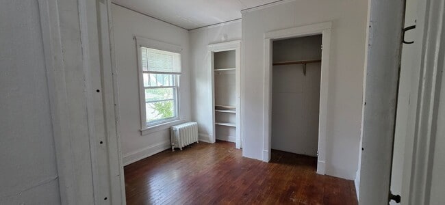 Building Photo - 3059 N Frederick Ave