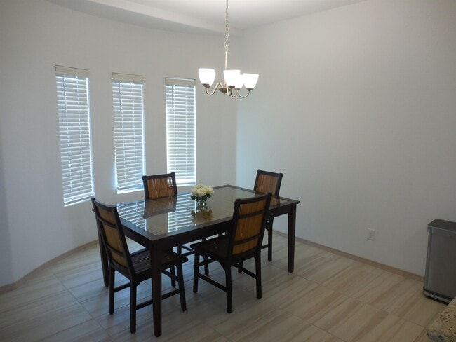 Building Photo - 12880 Haxby St