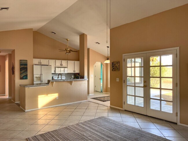 Building Photo - LARGE REMODELED 4BR 2BA HOUSE WITH GARAGE, GRANITE COUNTERS, BUILT-IN BREAKFAST BAR, TILE FLOORS