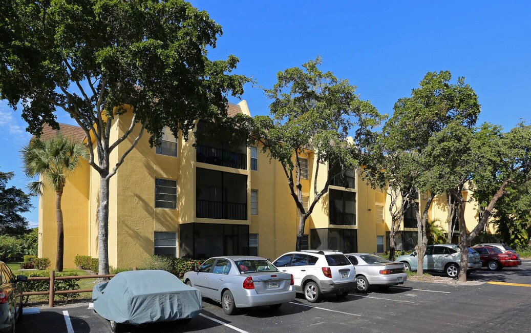 Condo is the top-floor corner unit - 450 NW 20th St