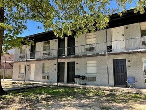 Building Photo - 5912 Southwick Dr